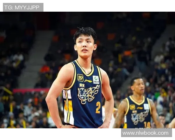 徐杰：从青涩新星到篮球场上的闪耀巨星成长之路