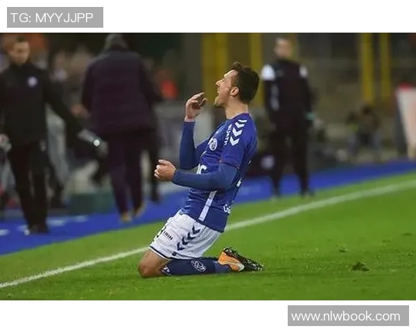 斯特拉与卡昂的对决分析及比赛前瞻展望