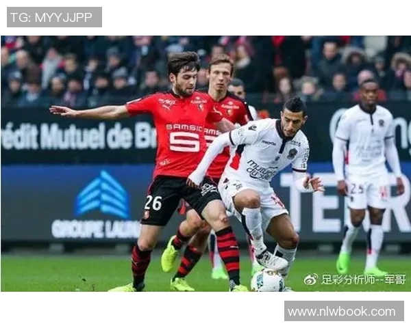 波尔多与勒亡的较量揭示法甲新赛季的竞争格局与球队实力对比分析 波尔多与勒亡的较量揭示法甲新赛季的竞争格局与球队实力对比分析