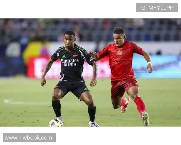 汉堡队与柏林联合足球队的激烈对决分析与赛季展望