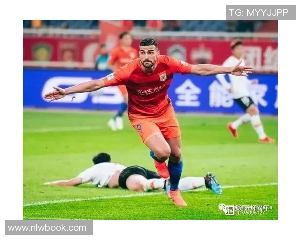 罗马与布犹高斯的巅峰对决谁能在赛场上笑到最后