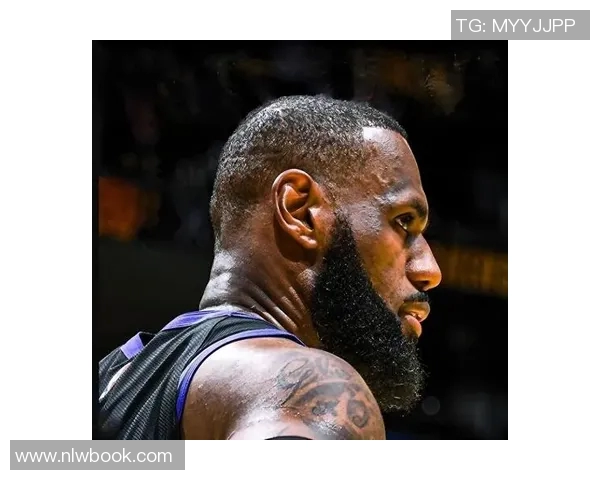 詹姆斯创历史成就达成四万分一万板一万助里程碑