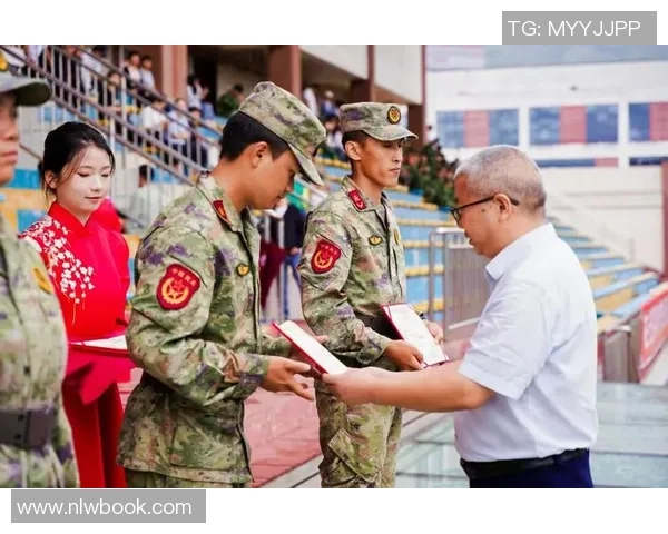 许钟豪的成长之路:从青涩少年到职场精英的蜕变与奋斗 许钟豪的成长之路:从青涩少年到职场精英的蜕变与奋斗