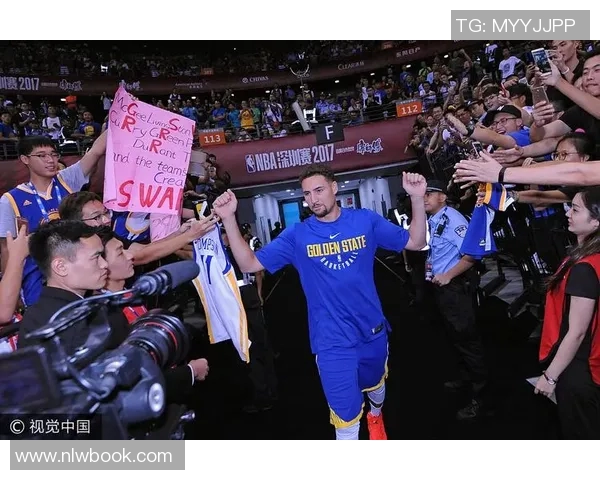 阿根廷与巴拉圭激战正酣足球盛宴引发球迷热情高涨