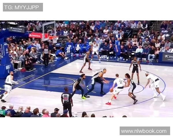 马刺与独行侠精彩对决集锦回顾,重温经典瞬间与激烈时刻 马刺与独行侠精彩对决集锦回顾,重温经典瞬间与激烈时刻