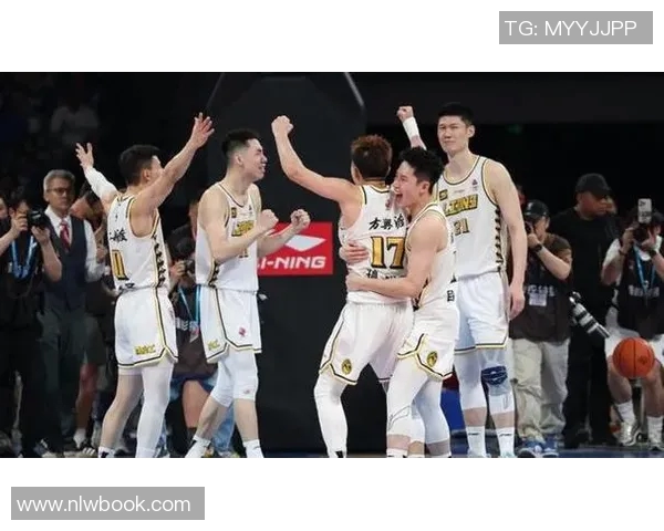 今晚CBA焦点战广州队迎战广东队期待精彩对决和激烈竞争