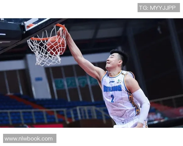 李慕豪：从篮球新星到职业生涯巅峰的奋斗与成长之路